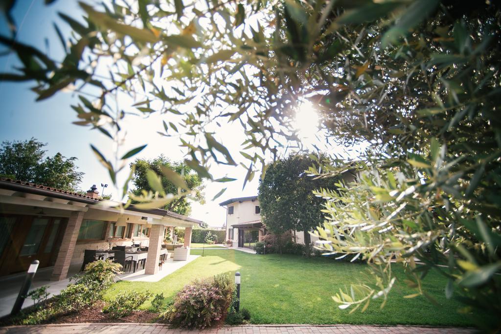 Residenza Le Batesine Verona Luaran gambar